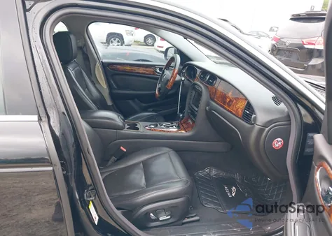 2008 Jaguar Xj Vanden Plas из США, поврежденный, VIN SAJWA82B48SH27649